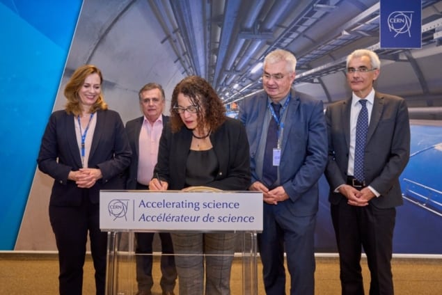 Brasiliens vetenskapsminister besöker CERN