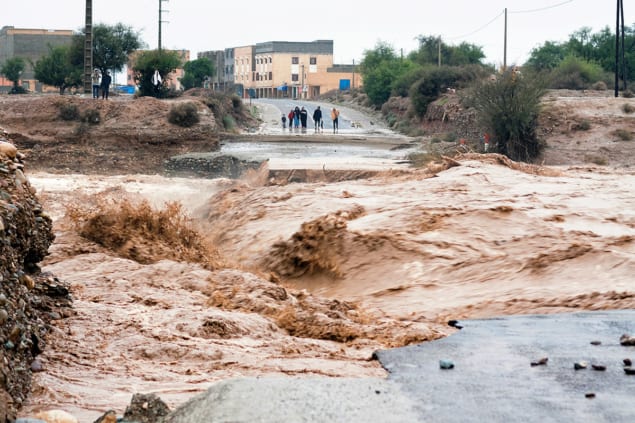Ένας δρόμος που καταστράφηκε από τις πλημμύρες στο Μαρόκο
